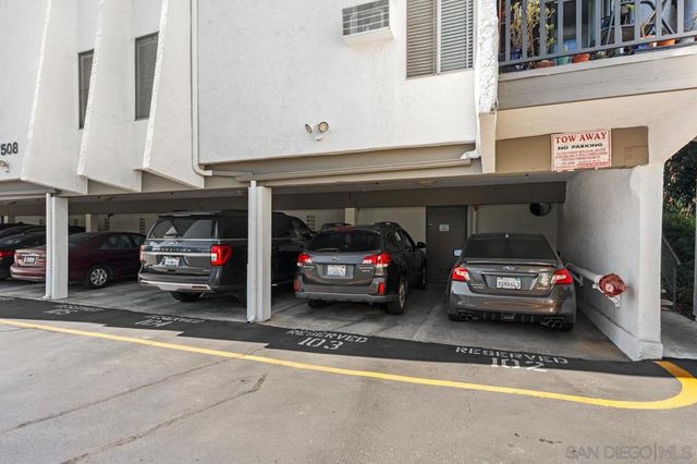 7508 Parkway Dr. 105, La Mesa, CA 91942