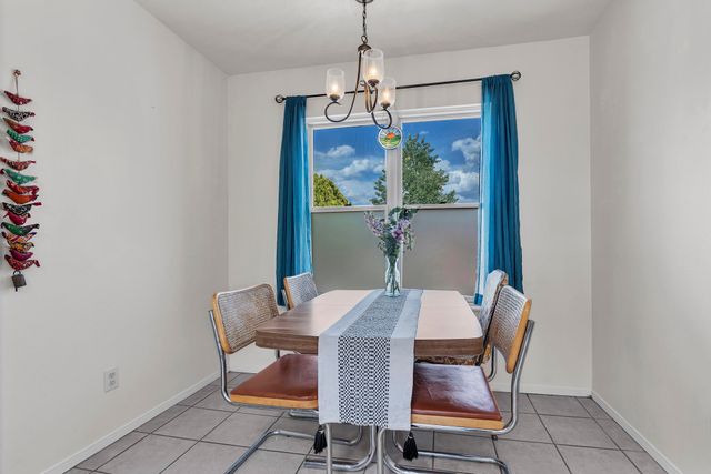 2450 CALLE CONTESSA, Santa Fe, NM 87505