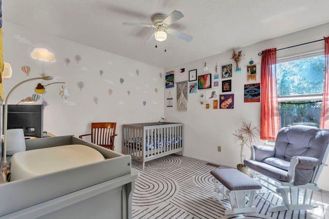 2450 CALLE CONTESSA, Santa Fe, NM 87505