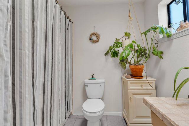2450 CALLE CONTESSA, Santa Fe, NM 87505