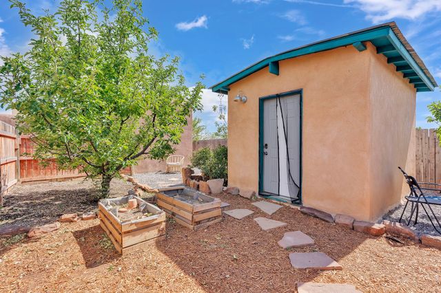 2450 CALLE CONTESSA, Santa Fe, NM 87505
