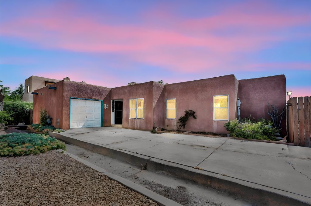 2450 CALLE CONTESSA, Santa Fe, NM 87505