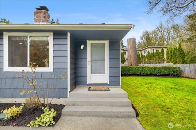 16424 NE 40th Street, Redmond, WA 98052