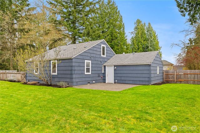 16424 NE 40th Street, Redmond, WA 98052