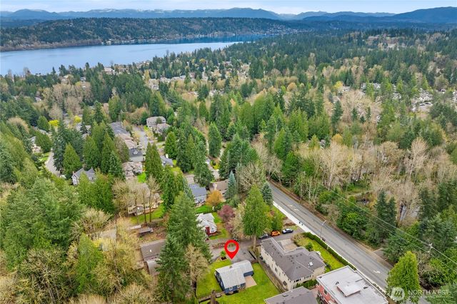 16424 NE 40th Street, Redmond, WA 98052