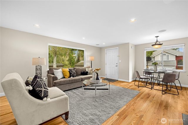 16424 NE 40th Street, Redmond, WA 98052