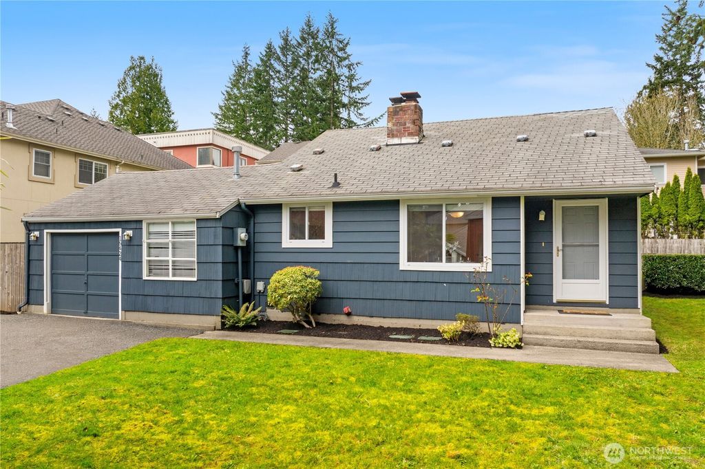 16424 NE 40th Street, Redmond, WA 98052