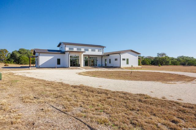 925 Clearwater Canyon, Bandera, TX 78003