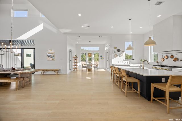 925 Clearwater Canyon, Bandera, TX 78003