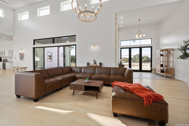 925 Clearwater Canyon, Bandera, TX 78003