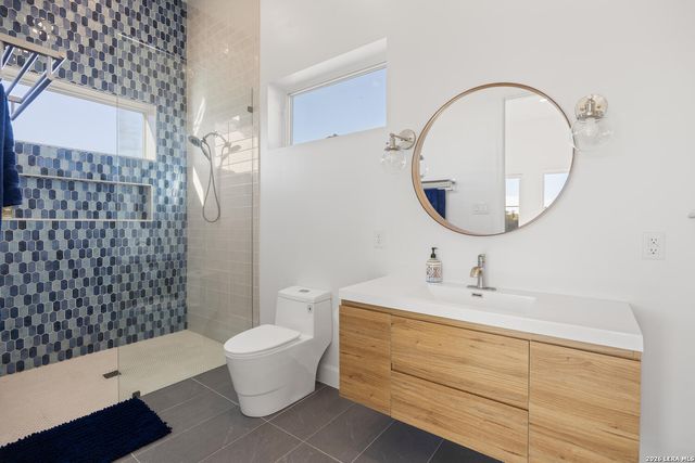 925 Clearwater Canyon, Bandera, TX 78003