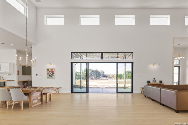 925 Clearwater Canyon, Bandera, TX 78003