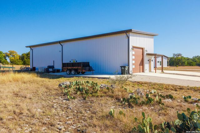 925 Clearwater Canyon, Bandera, TX 78003