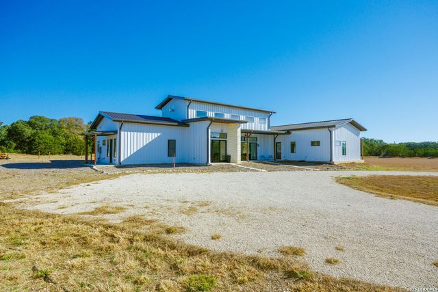 925 Clearwater Canyon, Bandera, TX 78003