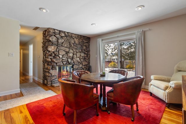 8134 Oakwood Avenue, Munster, IN 46321