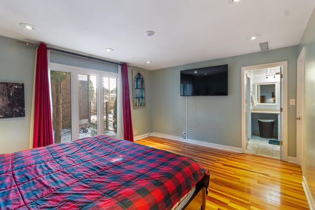 8134 Oakwood Avenue, Munster, IN 46321