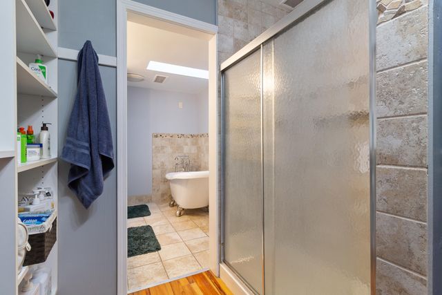 8134 Oakwood Avenue, Munster, IN 46321