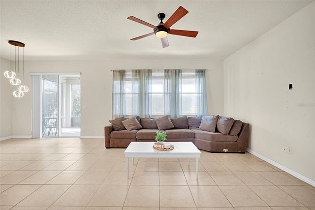 1102 WHITE WATER BAY DRIVE, Groveland, FL 34736