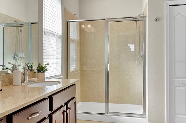 1102 WHITE WATER BAY DRIVE, Groveland, FL 34736