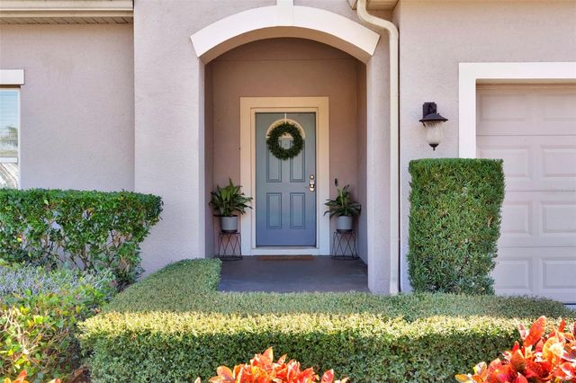 1102 WHITE WATER BAY DRIVE, Groveland, FL 34736