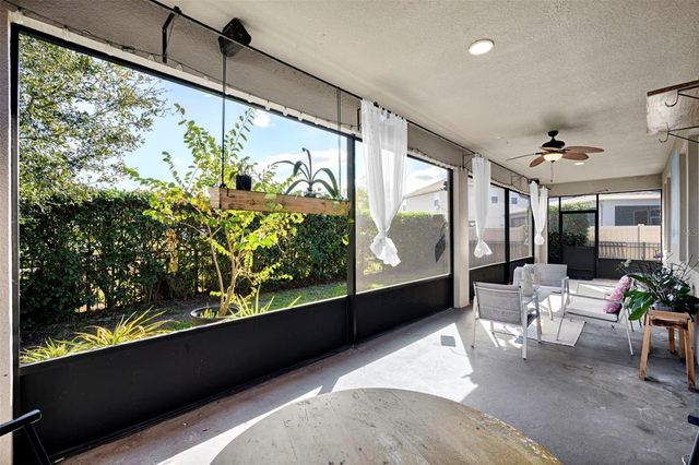 1102 WHITE WATER BAY DRIVE, Groveland, FL 34736