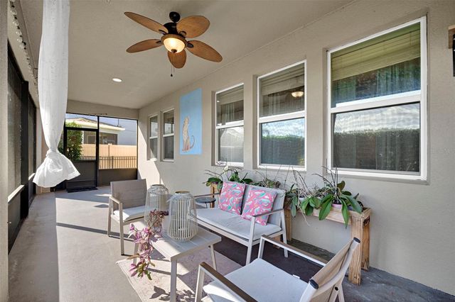 1102 WHITE WATER BAY DRIVE, Groveland, FL 34736