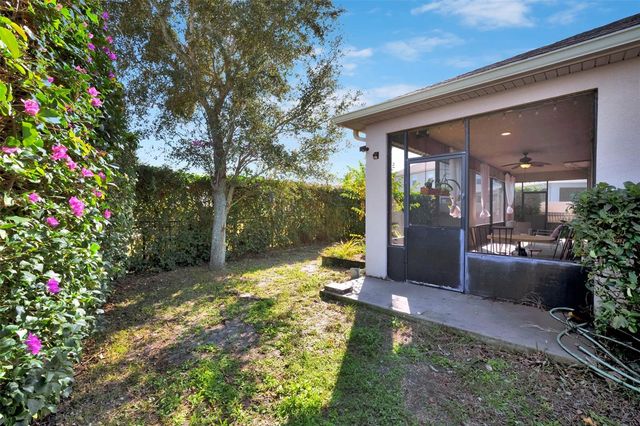 1102 WHITE WATER BAY DRIVE, Groveland, FL 34736