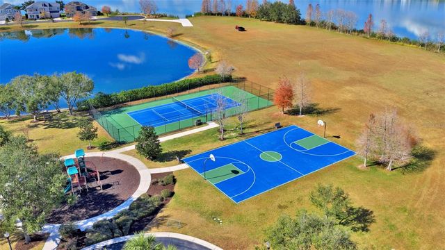 1102 WHITE WATER BAY DRIVE, Groveland, FL 34736