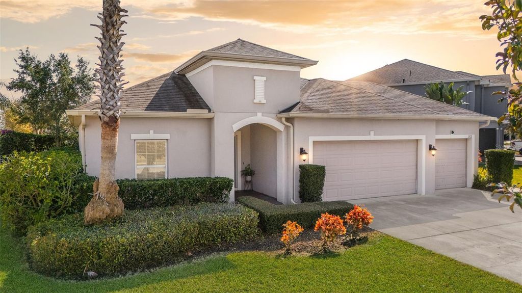 1102 WHITE WATER BAY DRIVE, Groveland, FL 34736