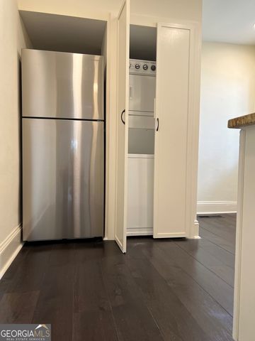 1565 Walker Avenue B, College Park, GA 30337