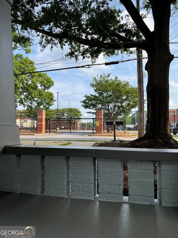 1565 Walker Avenue B, College Park, GA 30337