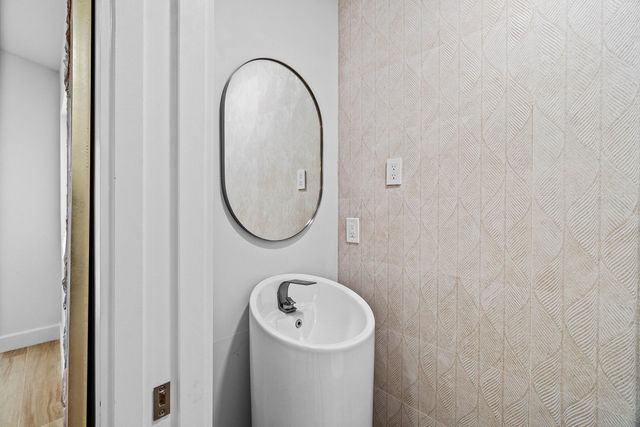 3527 SW 23rd Street, Delray Beach, FL 33445