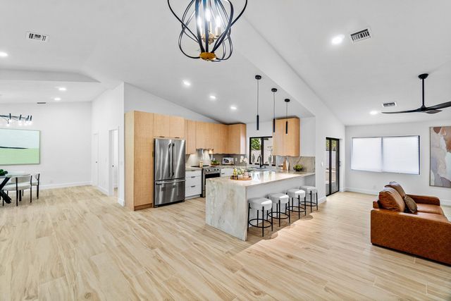 3527 SW 23rd Street, Delray Beach, FL 33445