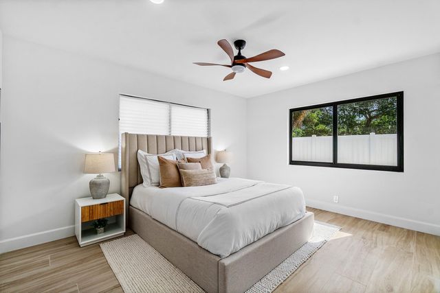 3527 SW 23rd Street, Delray Beach, FL 33445