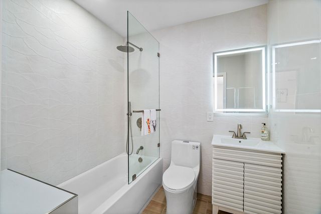 3527 SW 23rd Street, Delray Beach, FL 33445