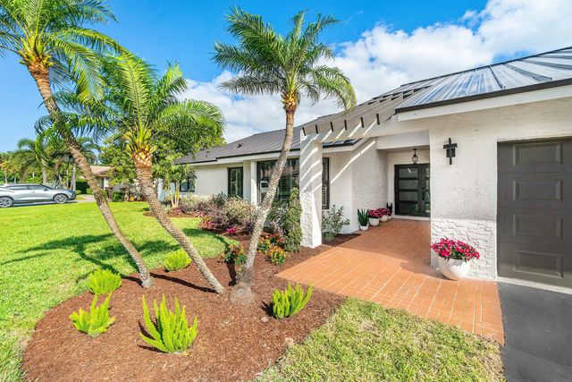 3527 SW 23rd Street, Delray Beach, FL 33445