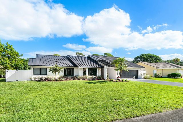 3527 SW 23rd Street, Delray Beach, FL 33445