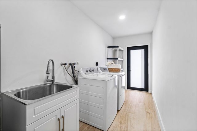 3527 SW 23rd Street, Delray Beach, FL 33445