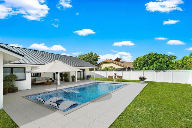 3527 SW 23rd Street, Delray Beach, FL 33445