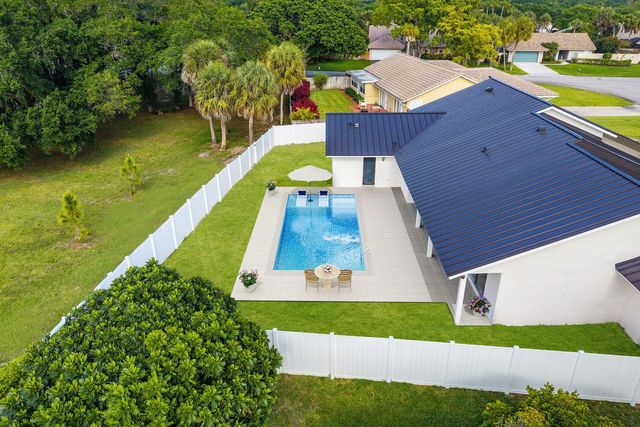 3527 SW 23rd Street, Delray Beach, FL 33445