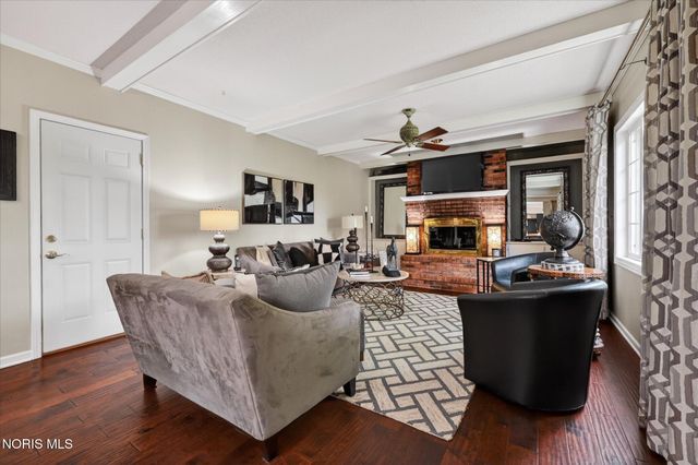 7003 Shadowcreek Drive, Maumee, OH 43537