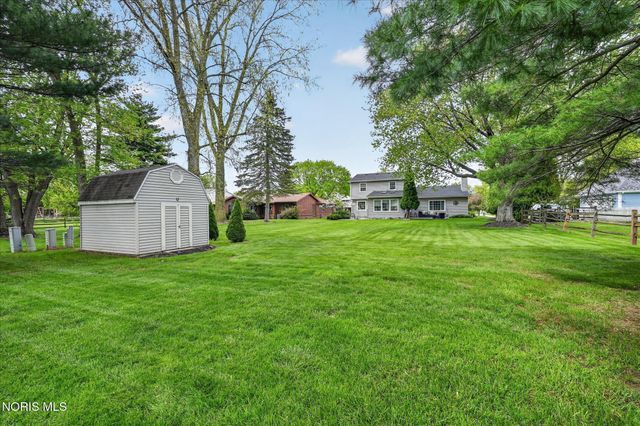 7003 Shadowcreek Drive, Maumee, OH 43537