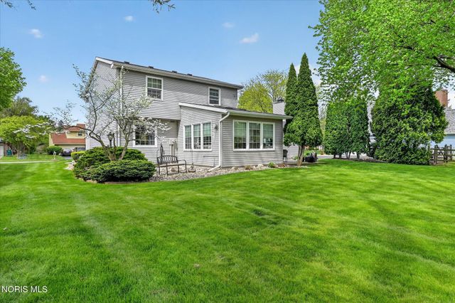 7003 Shadowcreek Drive, Maumee, OH 43537