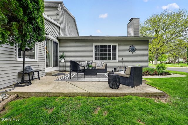 7003 Shadowcreek Drive, Maumee, OH 43537