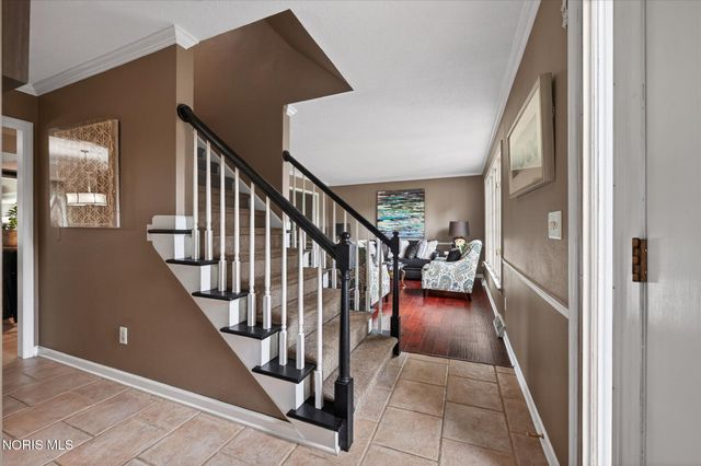 7003 Shadowcreek Drive, Maumee, OH 43537