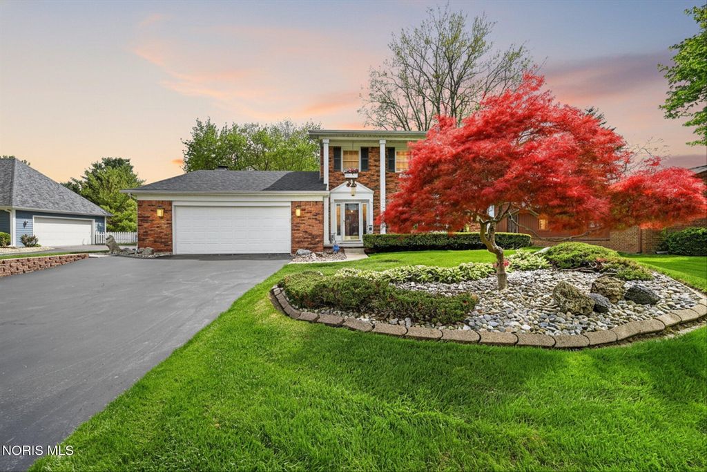 7003 Shadowcreek Drive, Maumee, OH 43537