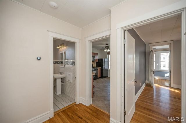 5033 Bancroft Avenue, St Louis, MO 63109