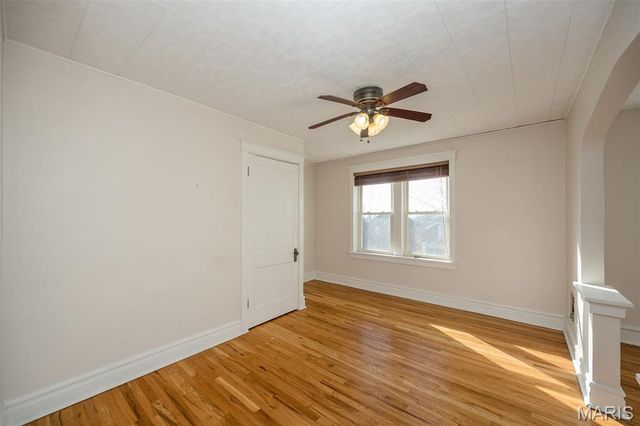 5033 Bancroft Avenue, St Louis, MO 63109