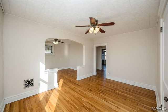 5033 Bancroft Avenue, St Louis, MO 63109