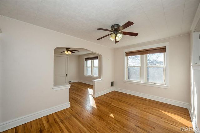 5033 Bancroft Avenue, St Louis, MO 63109